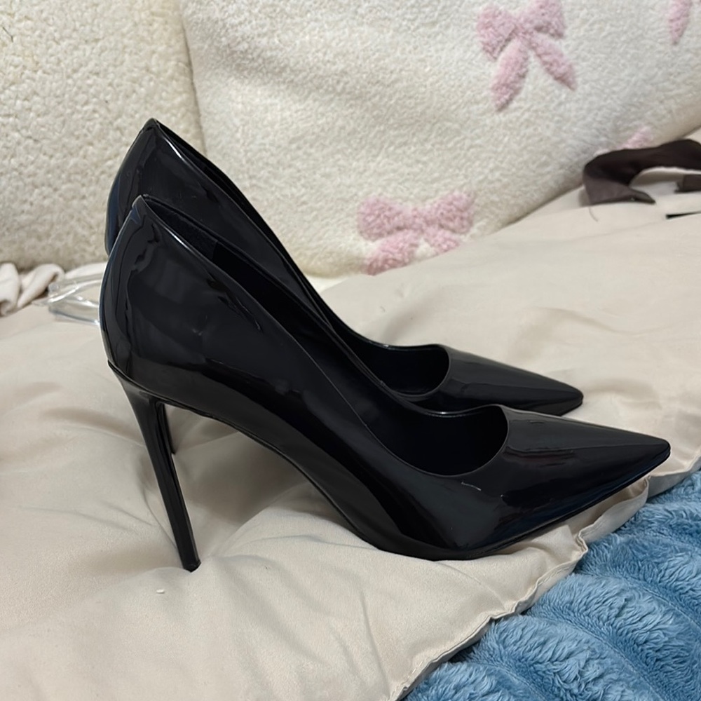 Steve Madden Black Stiletto Heels